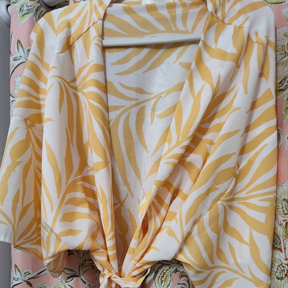 New robe or beach cover up size m/l